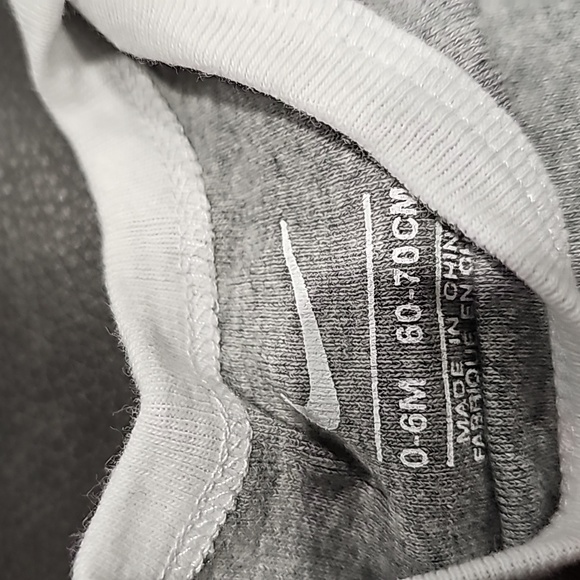 Nike onesie - Picture 5 of 6